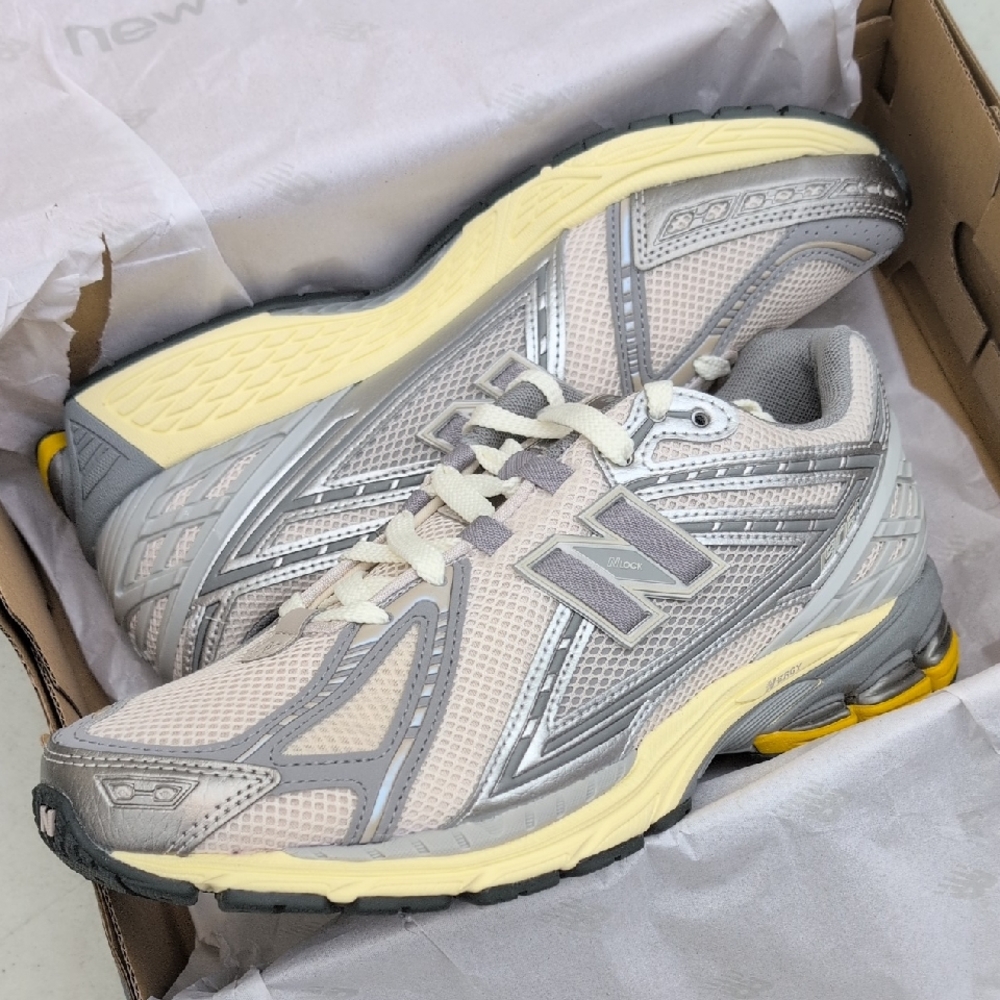 New Balance M1906R - Moonbeam Raincloud - Men's Size 10.5 ( M1906RRD )